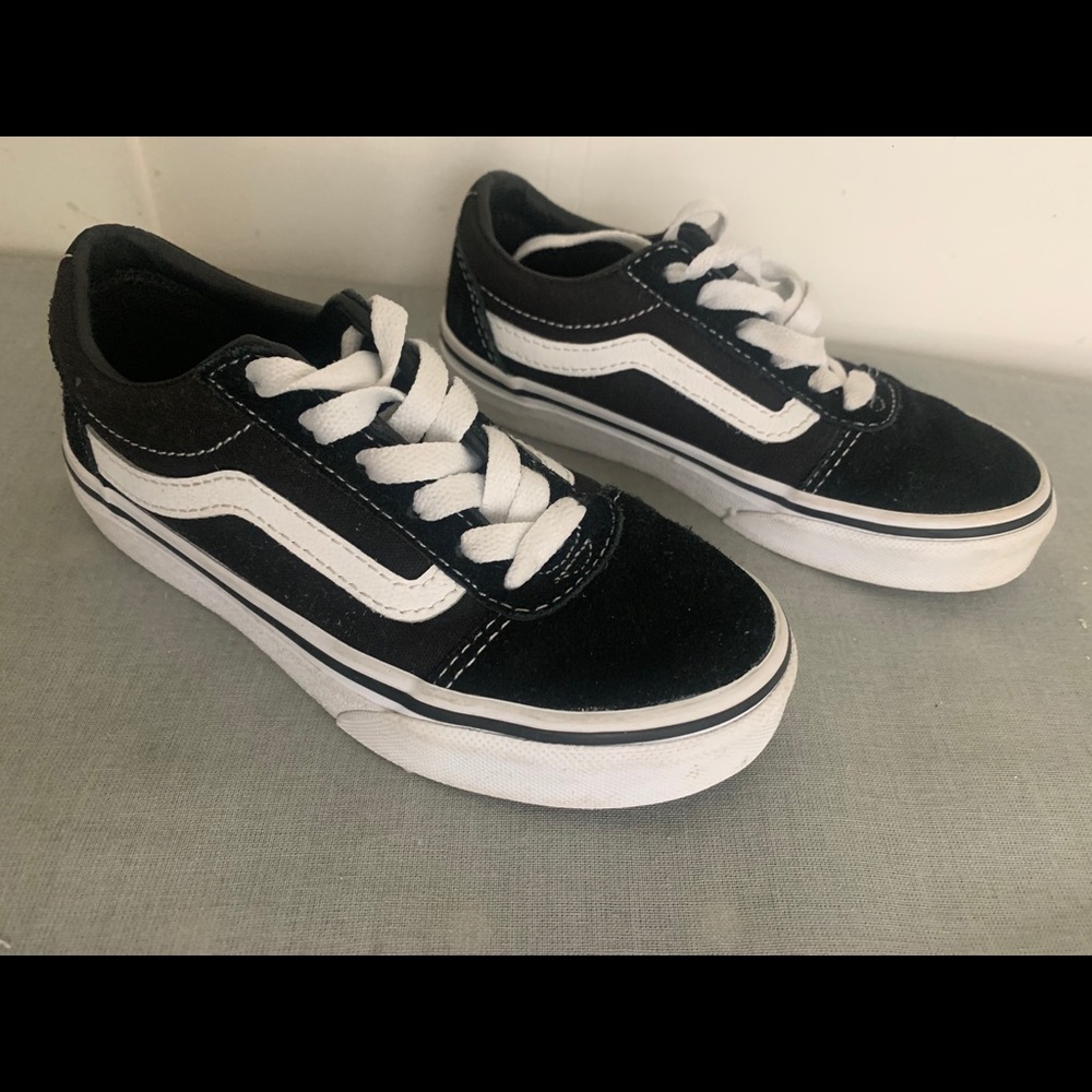 Kid’s Vans side 12! - Picture 2 of 4
